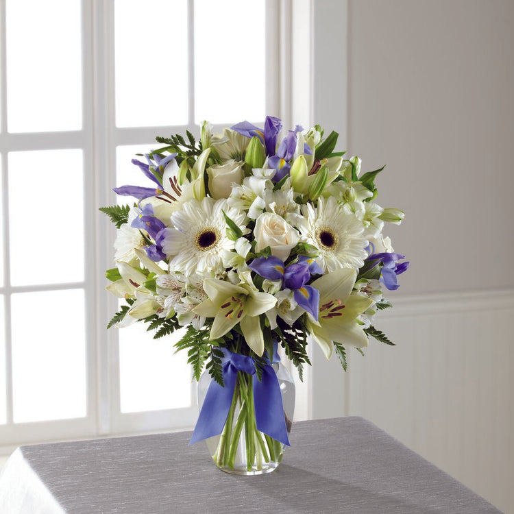 Miracle's Light Hanukkah Bouquet